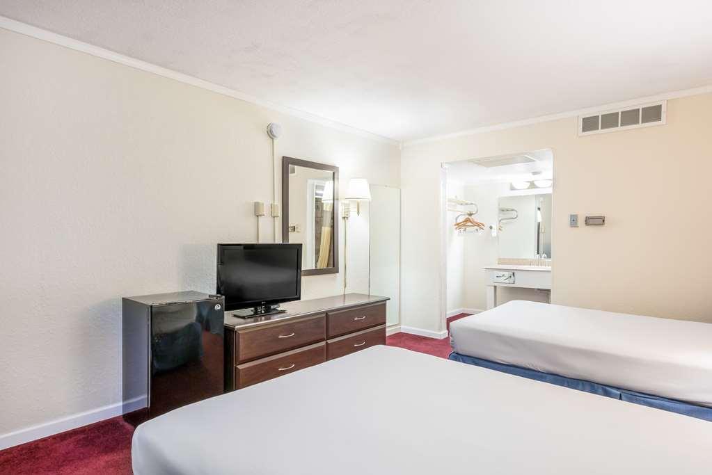Americas Best Value Inn St. Joseph At I-29 Ruang foto