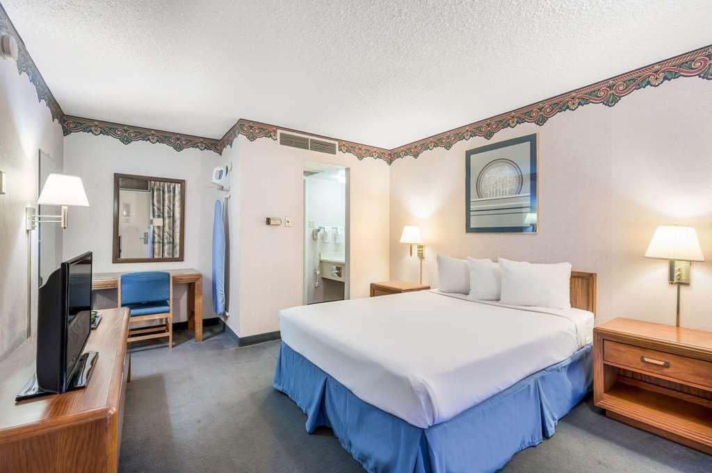 Americas Best Value Inn St. Joseph At I-29 Ruang foto