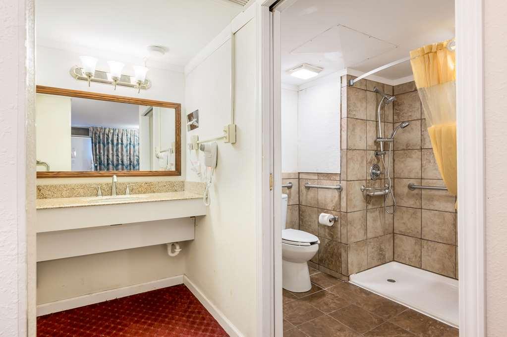 Americas Best Value Inn St. Joseph At I-29 Bagian luar foto