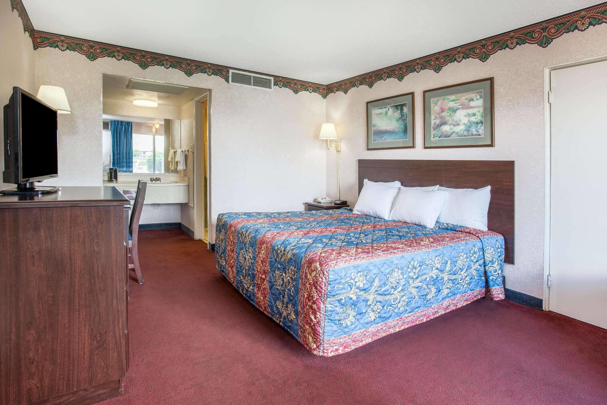 Americas Best Value Inn St. Joseph At I-29 Bagian luar foto